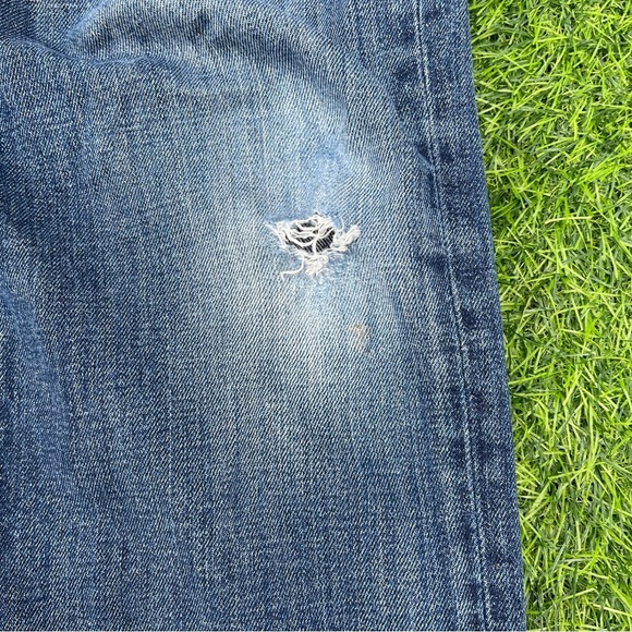 Lucky Brand Men’s 121 Slim distressed Denim Jeans 31/32 casual on trend Preowned - Picture 4 of 8